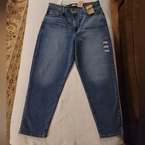 NWT Levi's High Waisted Mom Jeans Size 32×27